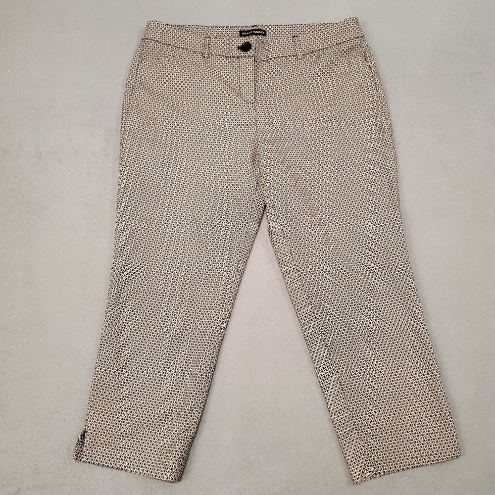 Hilary Radley Pants Womens 10 33x23 White Black Slim Stretch Coastal Capri NWOT